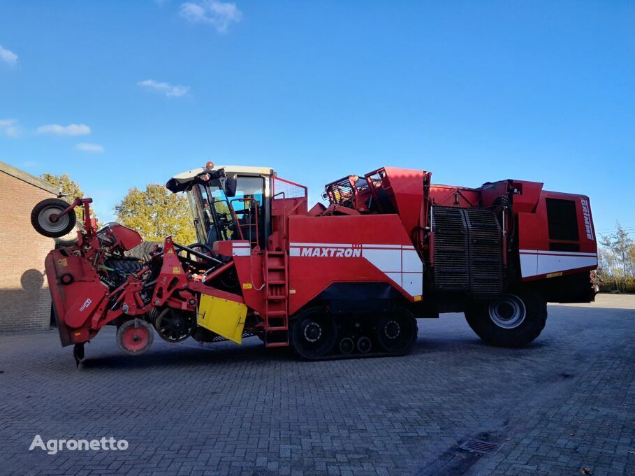 Grimme Maxtron 620 beet harvester