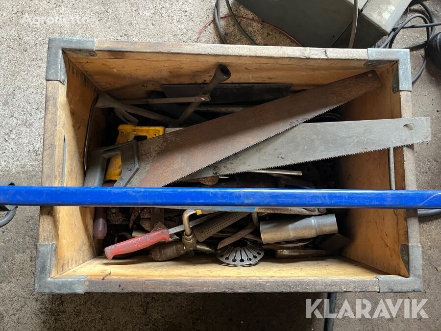 Diverse verktyg wood hacksaw
