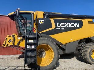 Caterpillar Lexion 590R grain harvester