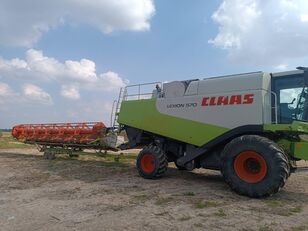 Claas Lexion 570 4WD grain harvester