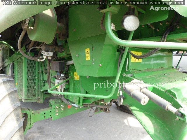 John Deere s690 №107 grain harvester