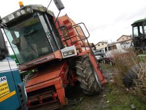 Massey Ferguson  MF 34 1996 > 2000 7.4 Motorina grain harvester for parts