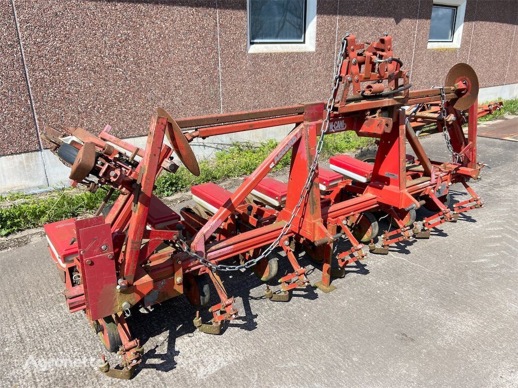 Accord Monopill mechanical precision seed drill