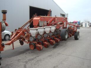 Becker Aeromat SPD 12 pneumatic seed drill