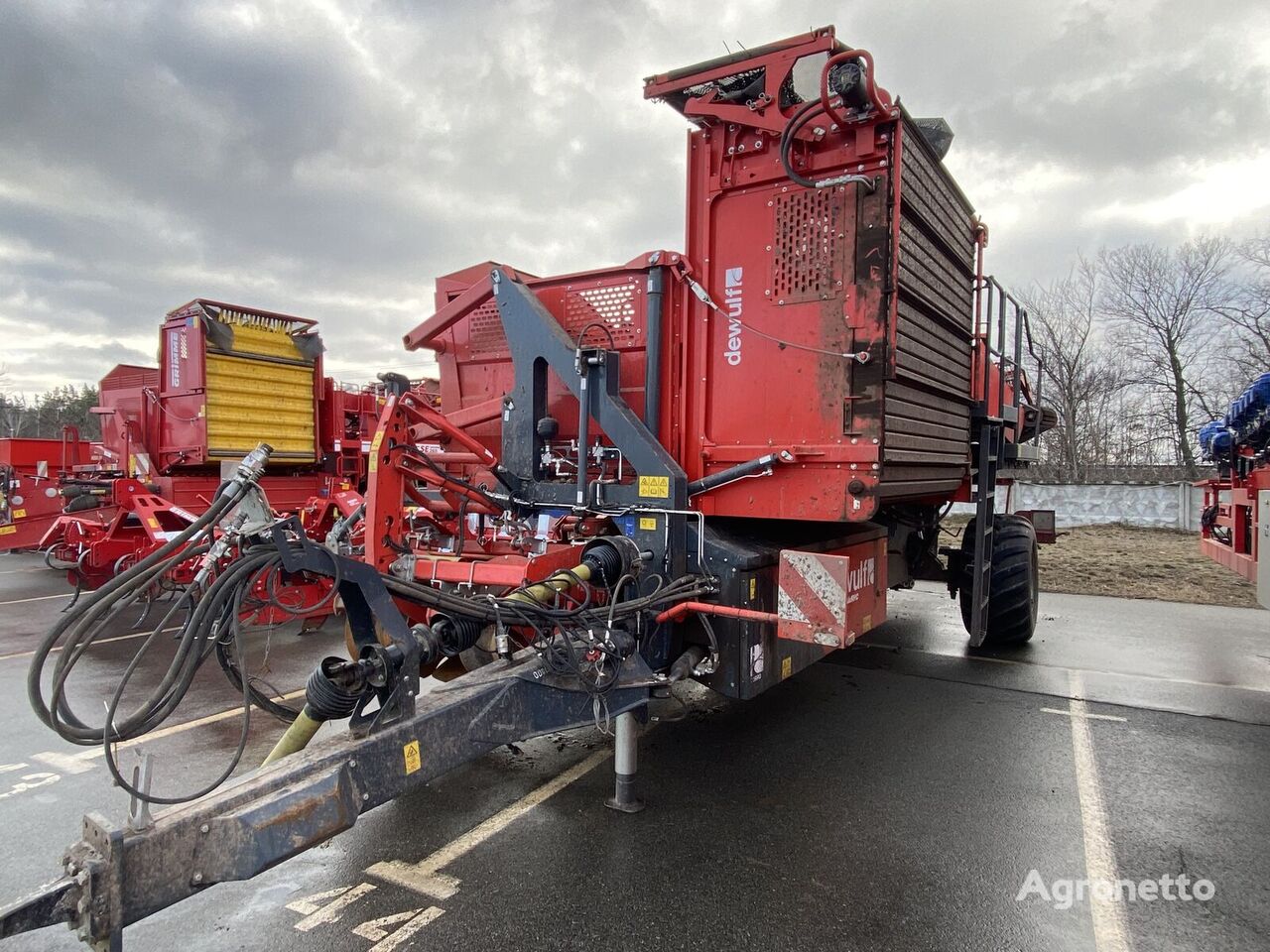 Dewulf Torro 2*75 potato harvester