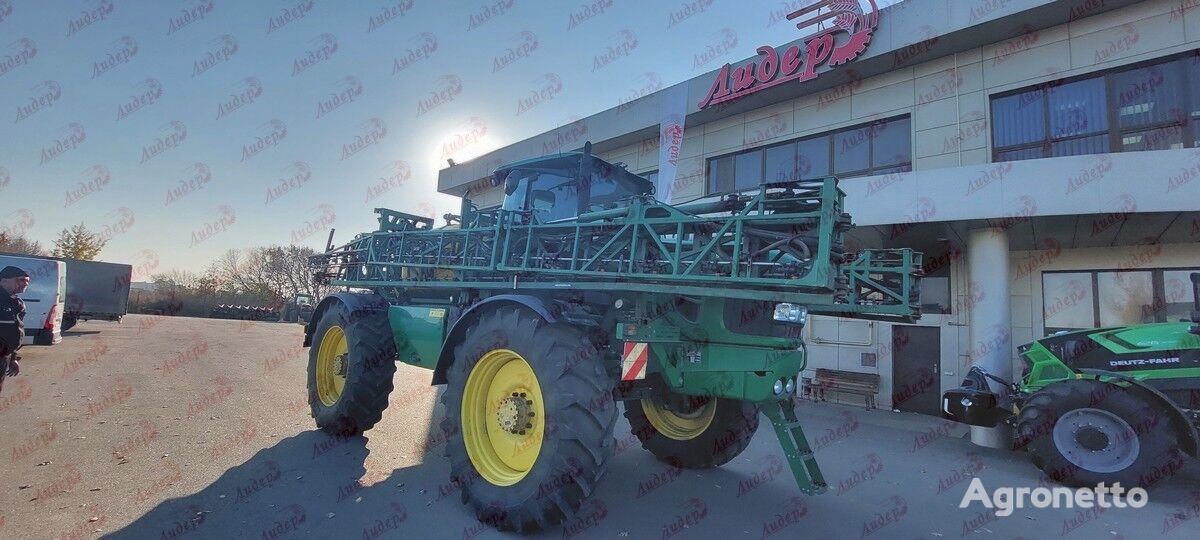 John Deere 5430i self-propelled sprayer