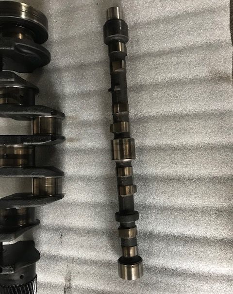 camshaft for wheel tractor