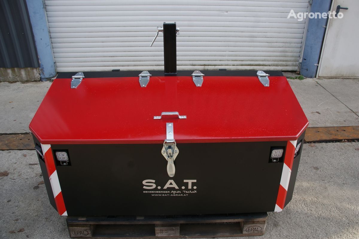 SAT-Transportkiste mit LED tool box for wheel tractor