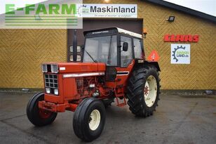 Case IH 1055 wheel tractor
