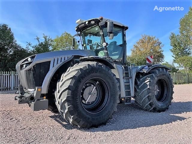 Claas XERION 4000 TRAC VC wheel tractor
