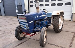 Ford 2000 Super * 5.811 hrs * wheel tractor