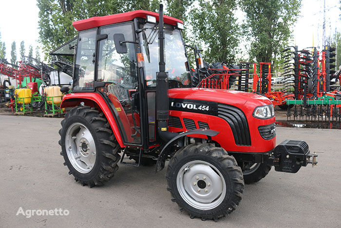 new Foton FT454 s navesnym oborudovaniem (otval + shchetka) wheel tractor