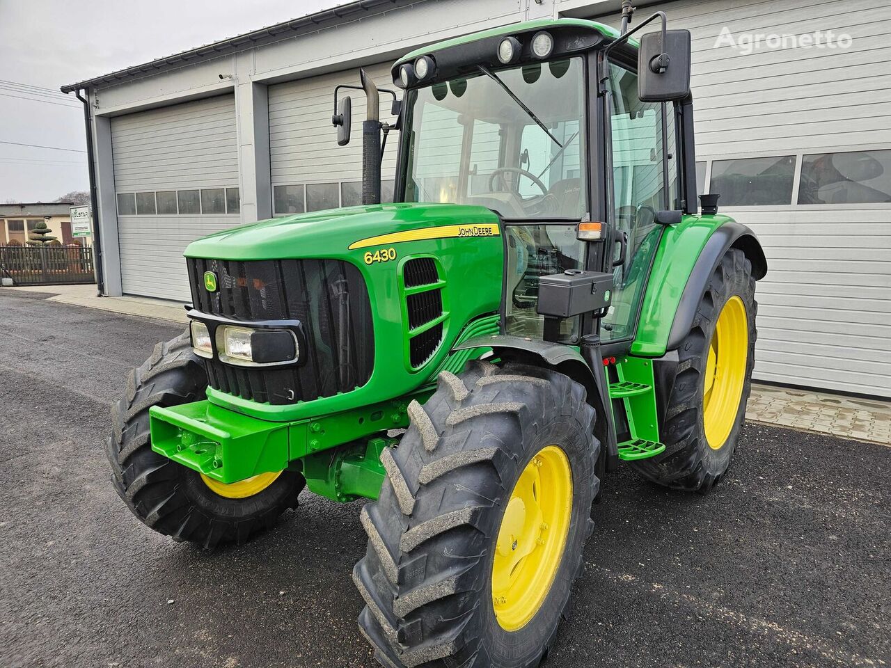 John Deere 6430  wheel tractor