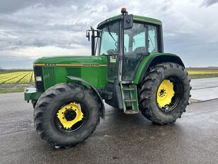John Deere 6600 wheel tractor