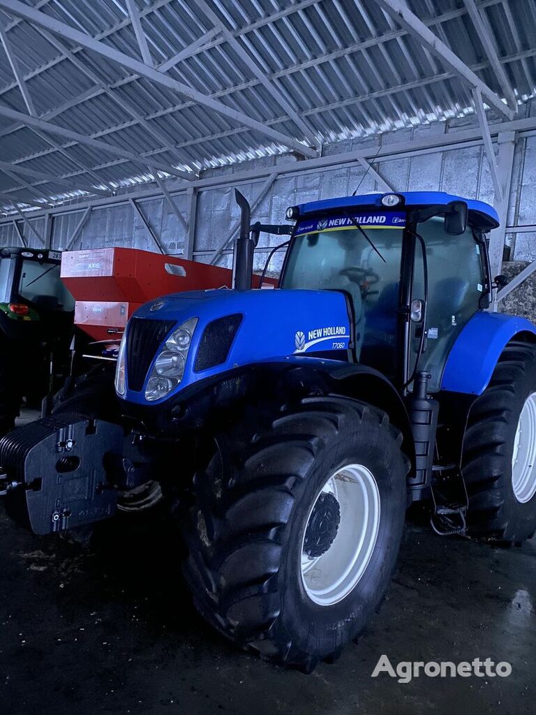 New Holland T7060 wheel tractor