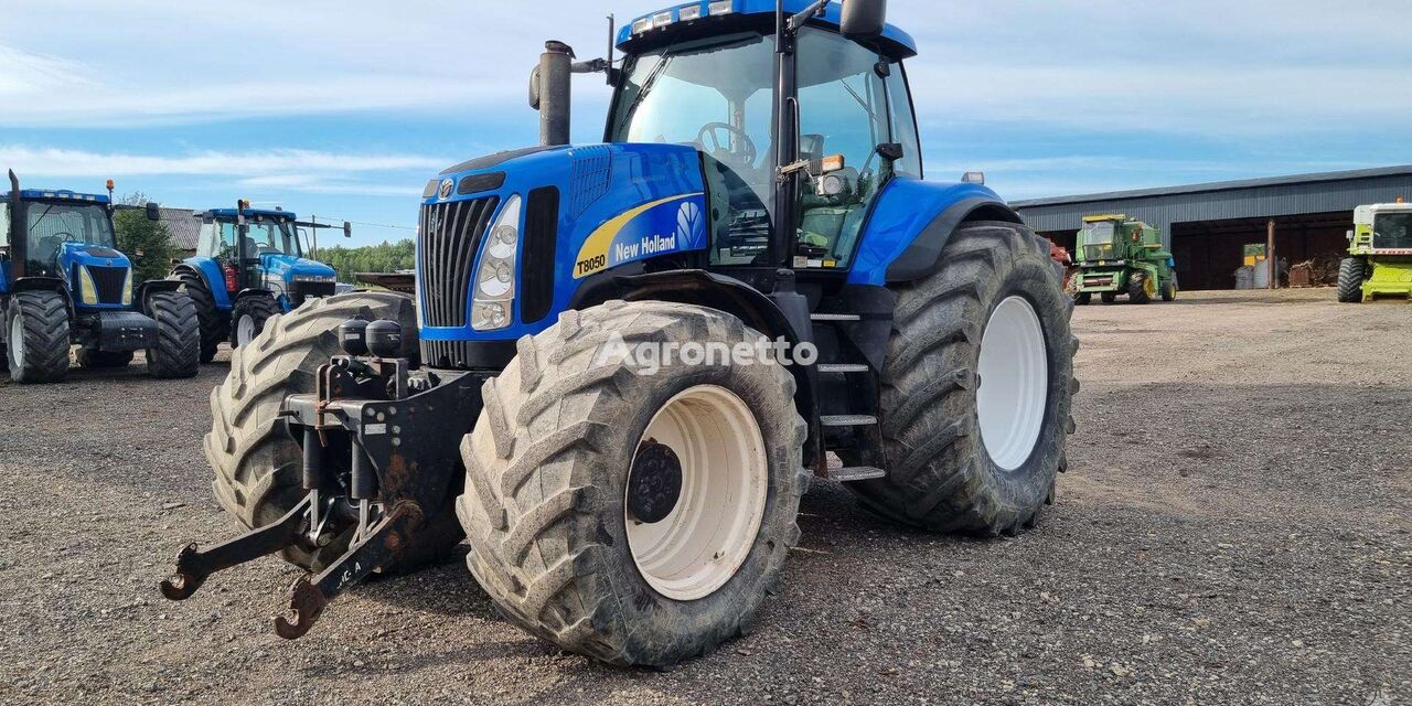New Holland T8050 Su GPS wheel tractor