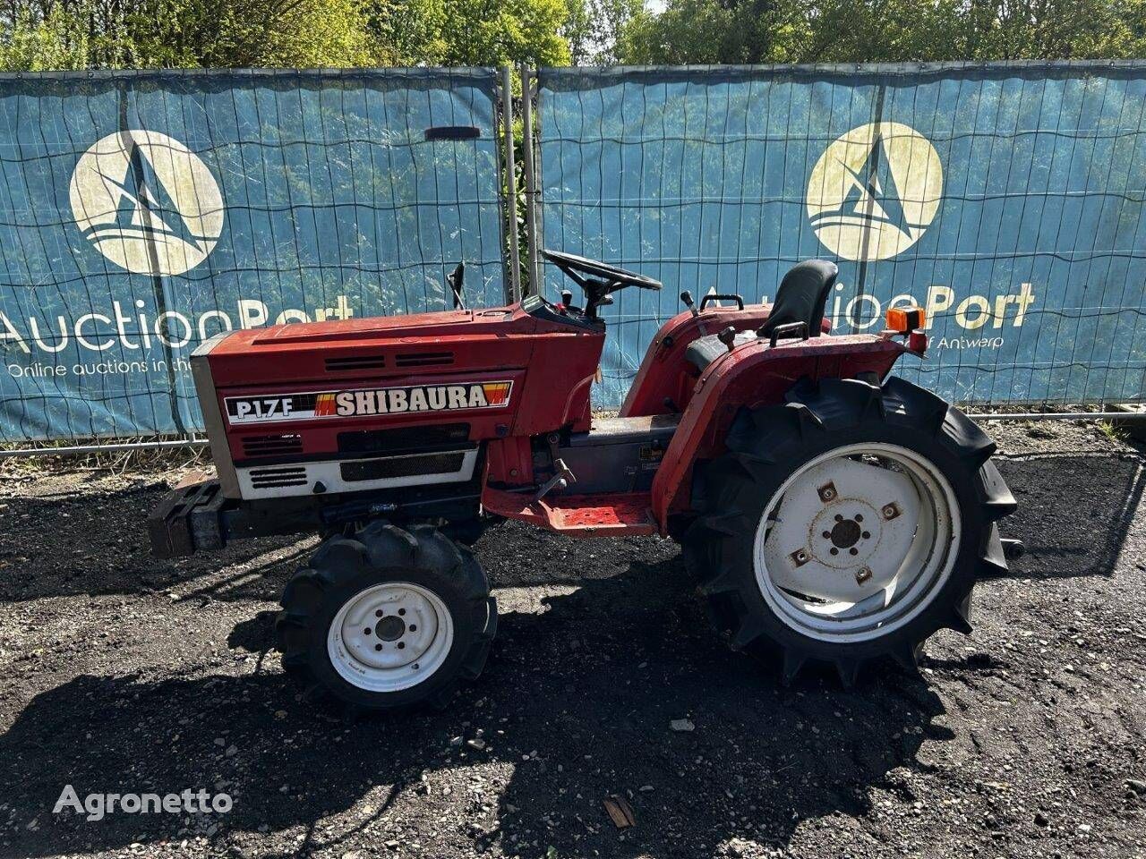 Shibaura P17F wheel tractor