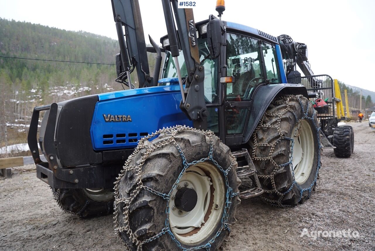 Valtra 6850 wheel tractor